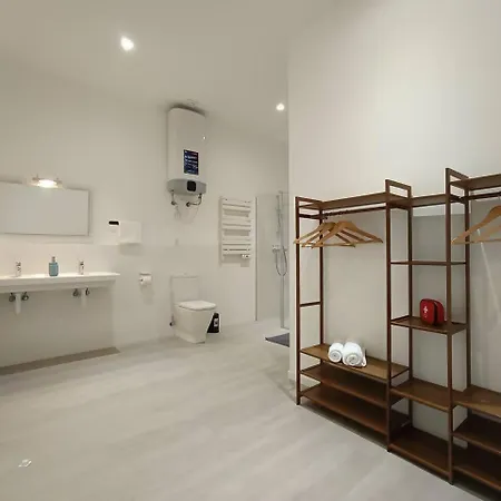 Apartment Onak 3 - 1cama Y 1sofa Cama - Parking Gratis *